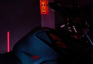 Producción de spot dinámico que captura con tomas cinematográficas y ágiles la personalidad audaz de la Italika Z280. Realizado por House of Films | HOF